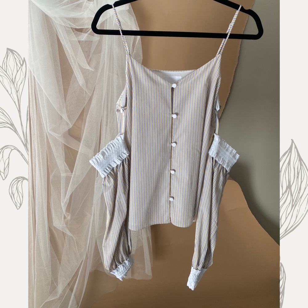 Prose & Poetry top with detachable sleeves